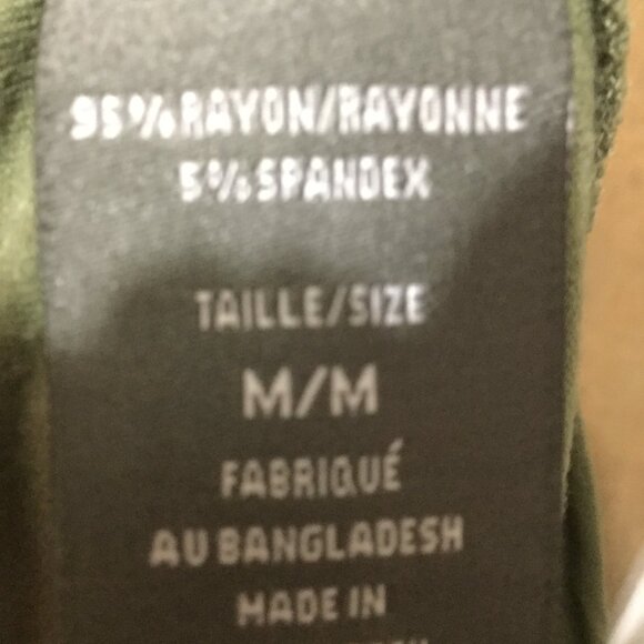 Suzy Shier wide legged cropped jumpsuit size medium has pockets army green - Picture 6 of 6